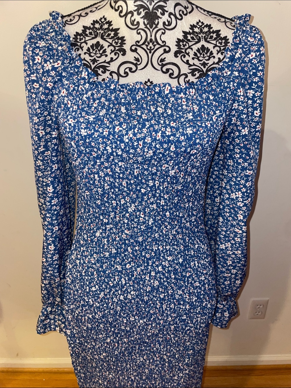 PrettyGarden Blue Floral Smocked Maxi Mermaid Dress with Long Sleeves Size Large - Picture 2 of 16